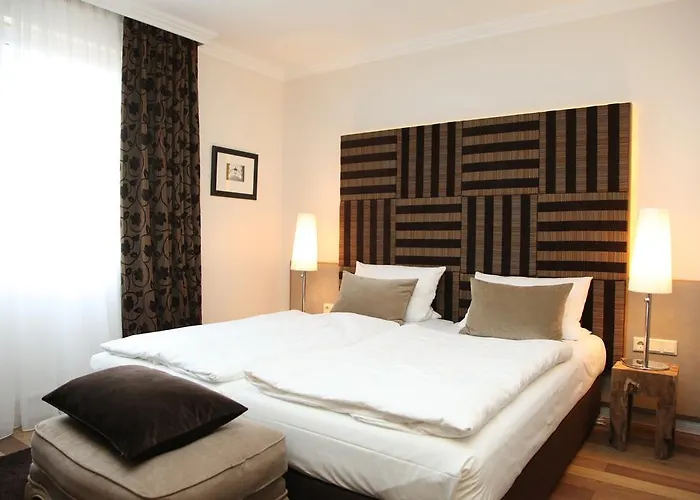 Wilhelm Busch Hotel 4*